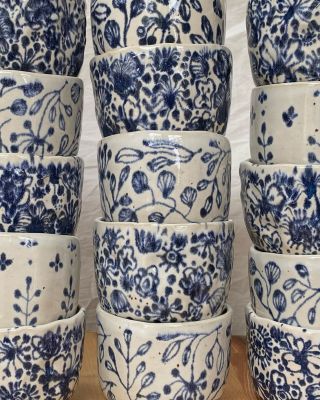 Paleta modrých kalíšků 💙 Takhle pohromadě mi přijdou hrozně hezky sladěné, ale příště bych je chtěla udělat o něco...